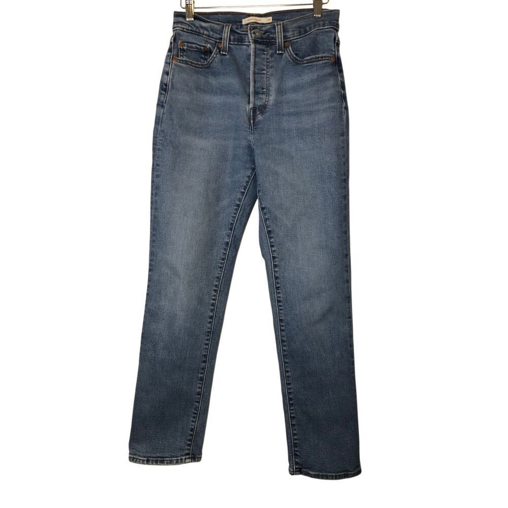 Levi's Wedgie Straight size 28, inseam 27" butt-lifting button fly classic EUC v